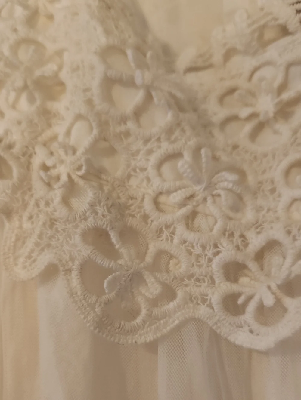 ellura sage white lace